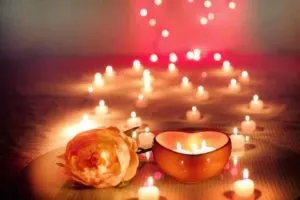 lit candles - great free valentine's day gift ideas!