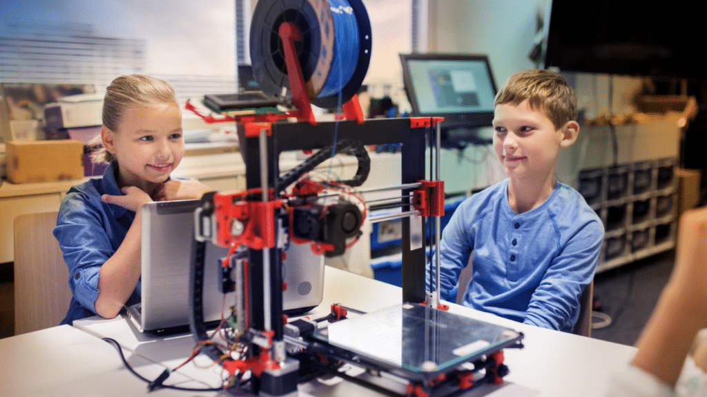 kids use 3d printers at valdosta ga library branch of South Georgia Regional Library