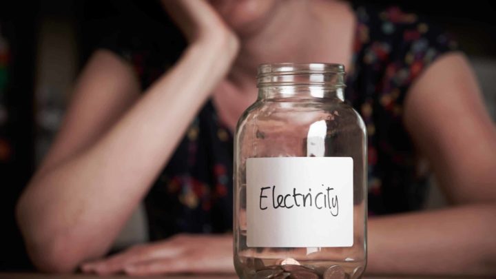 10 Ways Wise Electric Customers Can Save Money