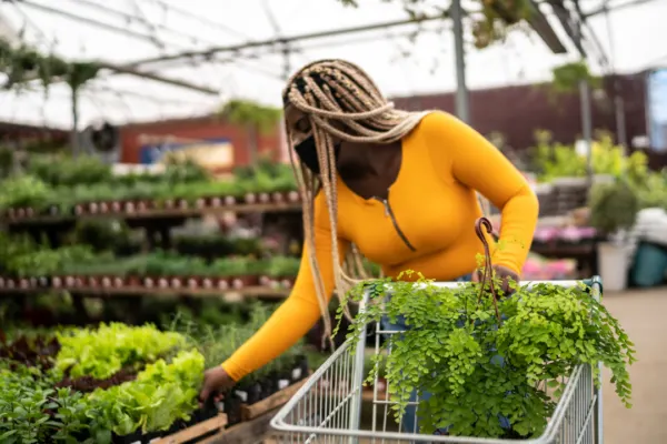woman learns where to buy plants with EBT