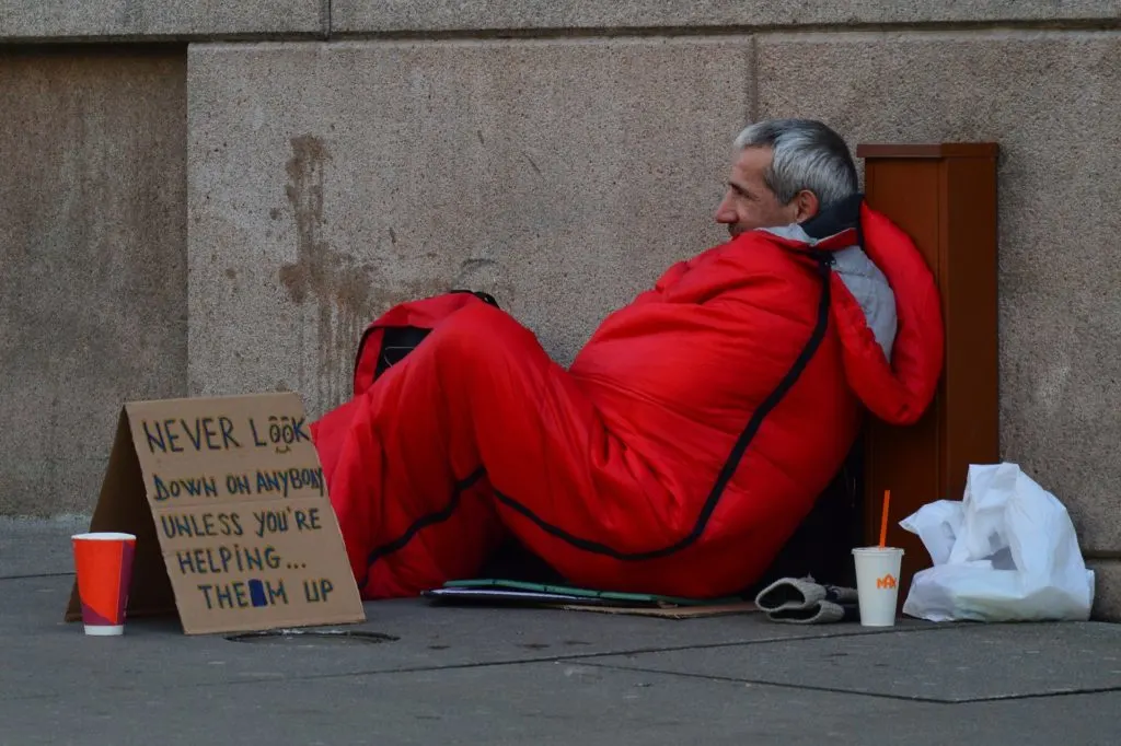 homeless man 833017 1920 for