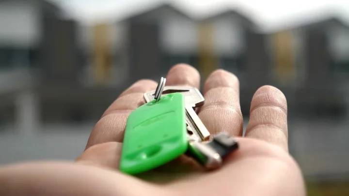 iowa rent assistance helps man hold his keys