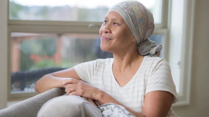 cancer patient receives living beyond breast cancer grant