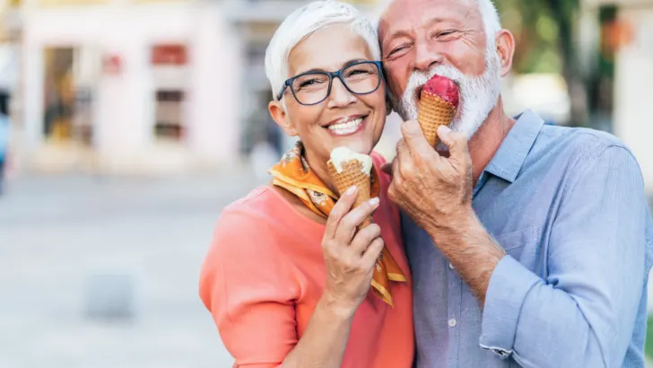 couple enjoys ice cream after finding list of restaurants accept EBT in Michigan